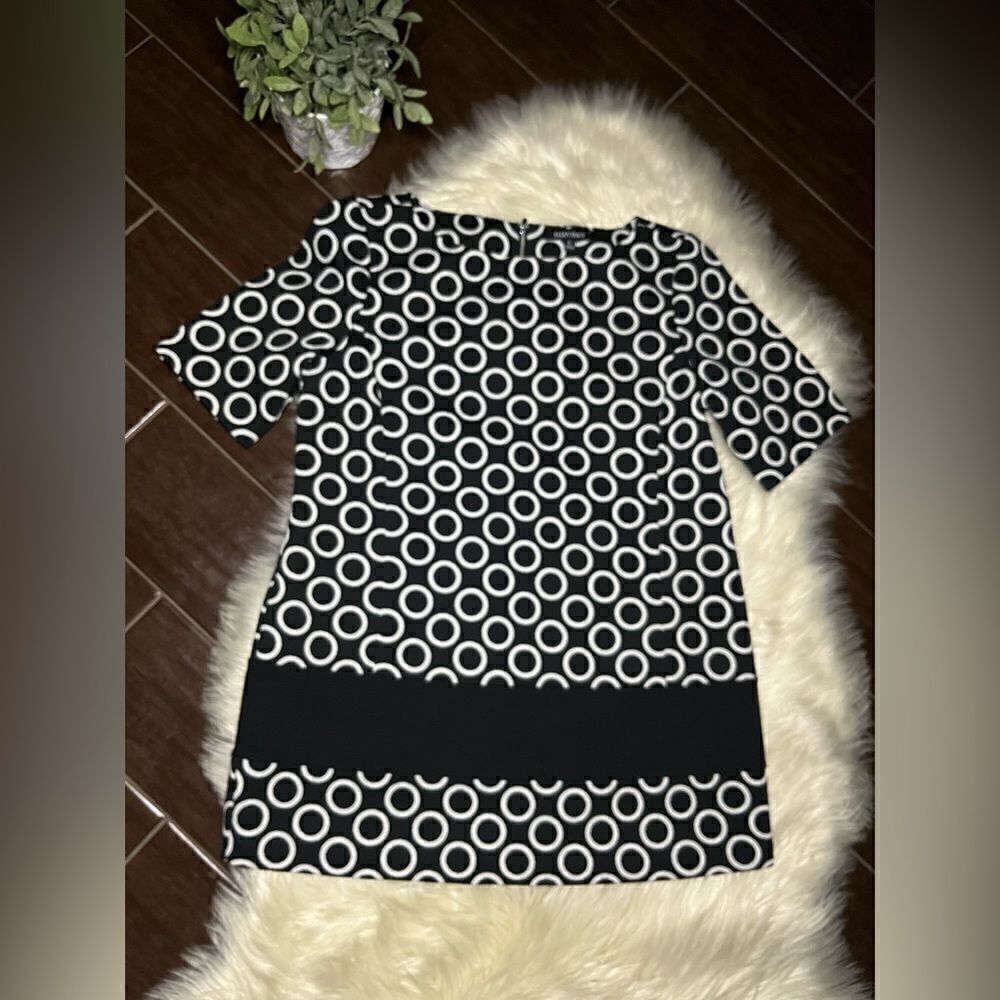 Ellen Tracy black white geomatics blouse sz large